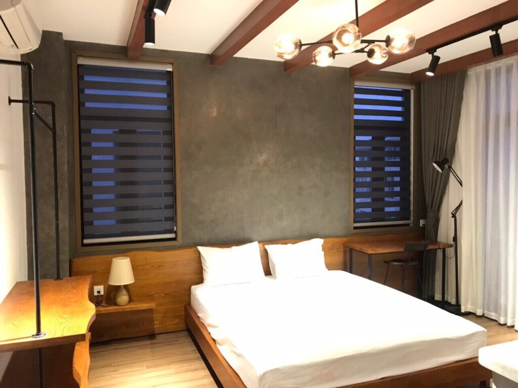 phong-ngu-voi-thiet-ke-am-cung-ben-trong-biet-thu