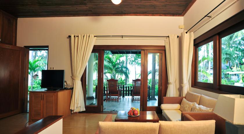 review-danh-gia-diamond-bay-resort-nha-trang-2