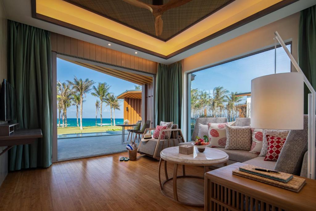 Radisson-Blu-Resort-nha-Trang