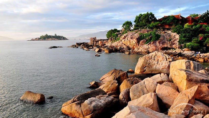 gia-biet-thu-villa-nha-trang-cho-thue-nguyen-can-theo-ngay-moi-nhat2